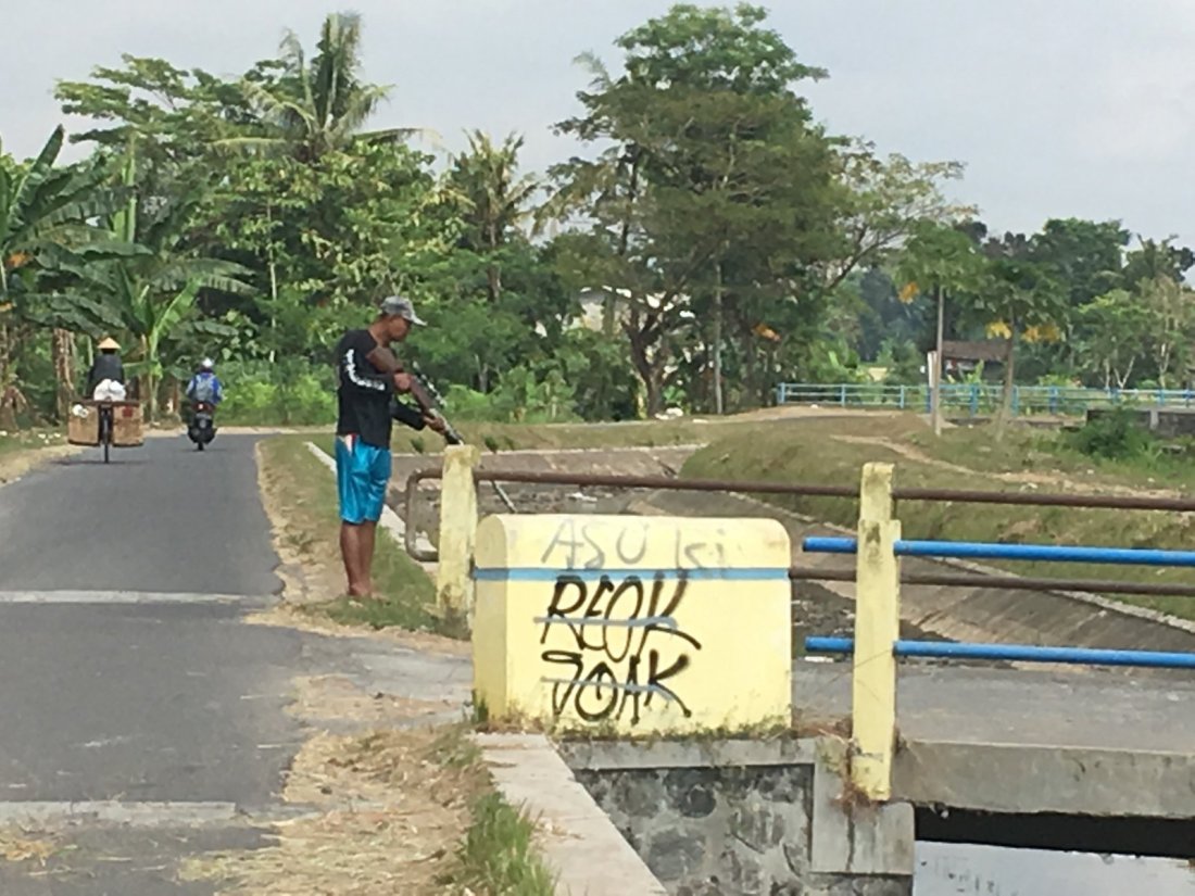 348171_b9ee7b879a3d295636687842e41f90b6